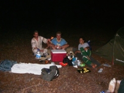 Campement au milieu de la savanne